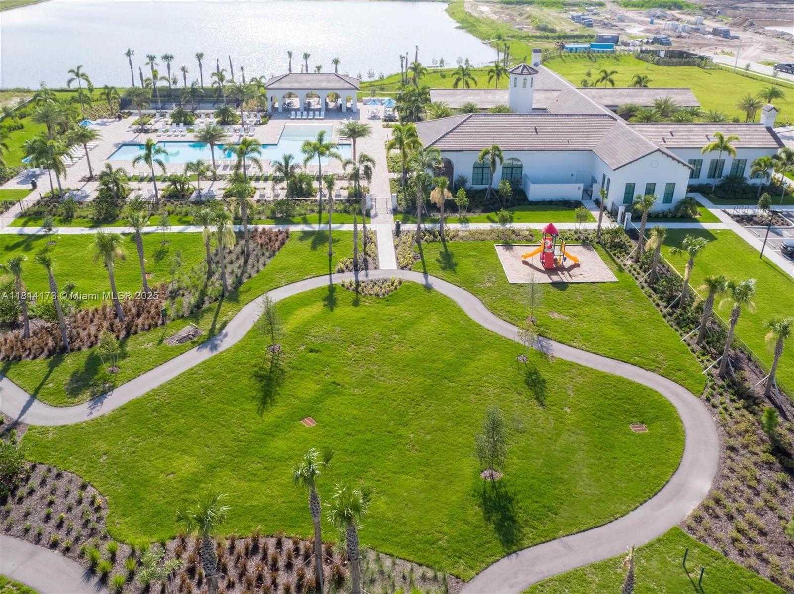 Small Image of 5645 AGOSTINO WAY, Ave Maria Number 16