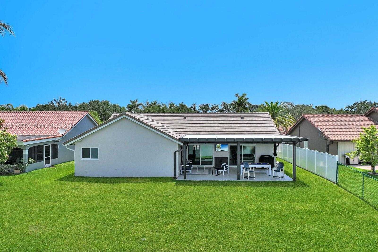 Small Image of 1240 NORTH WEST 161ST AVE, Pembroke Pines Number 36
