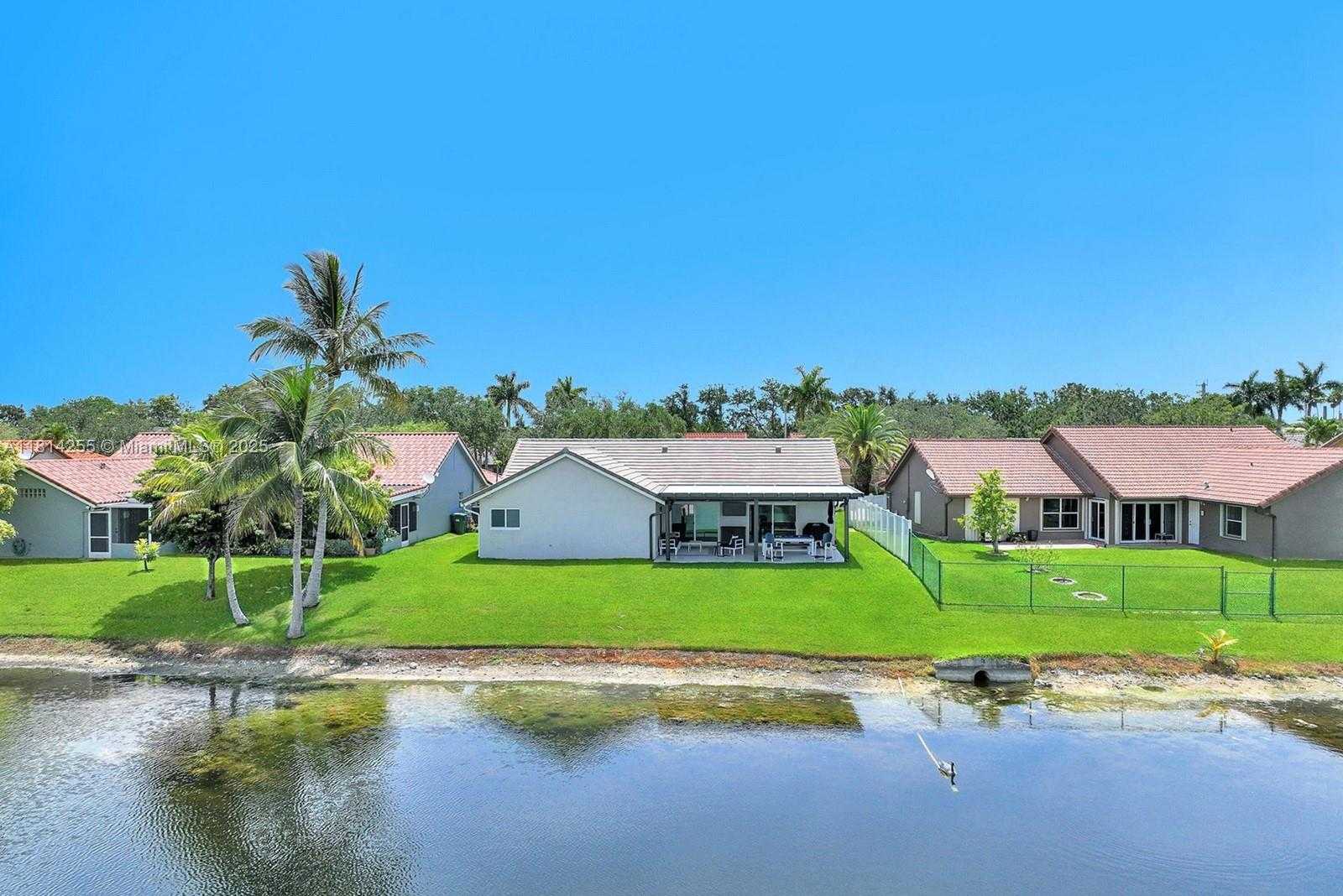 Small Image of 1240 NORTH WEST 161ST AVE, Pembroke Pines Number 48