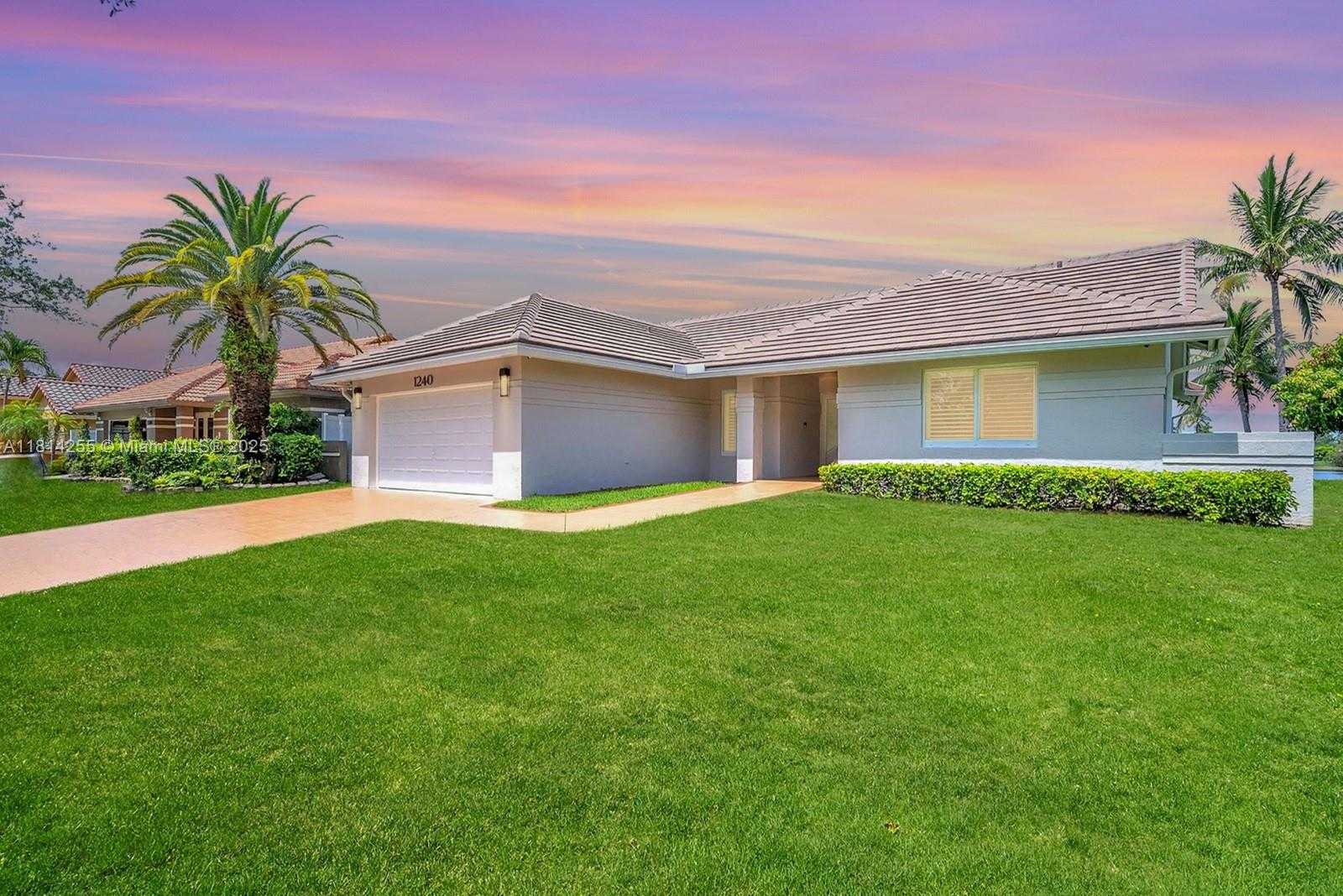 Small Image of 1240 NORTH WEST 161ST AVE, Pembroke Pines Number 6