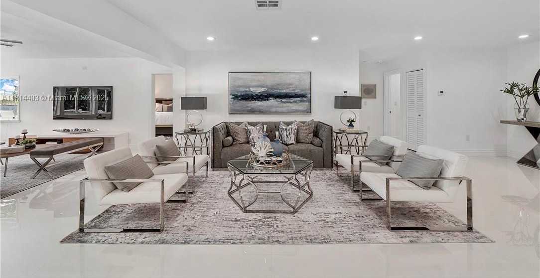 Small Image of 224 EAST ACRE DR, Plantation Number 10