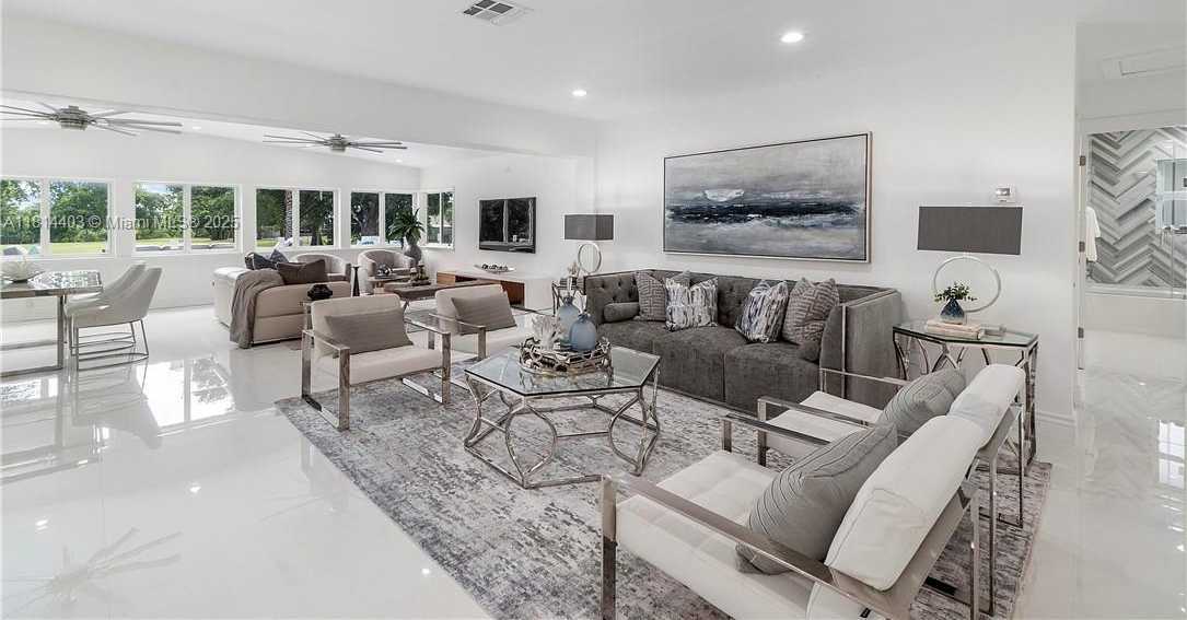 Small Image of 224 EAST ACRE DR, Plantation Number 13
