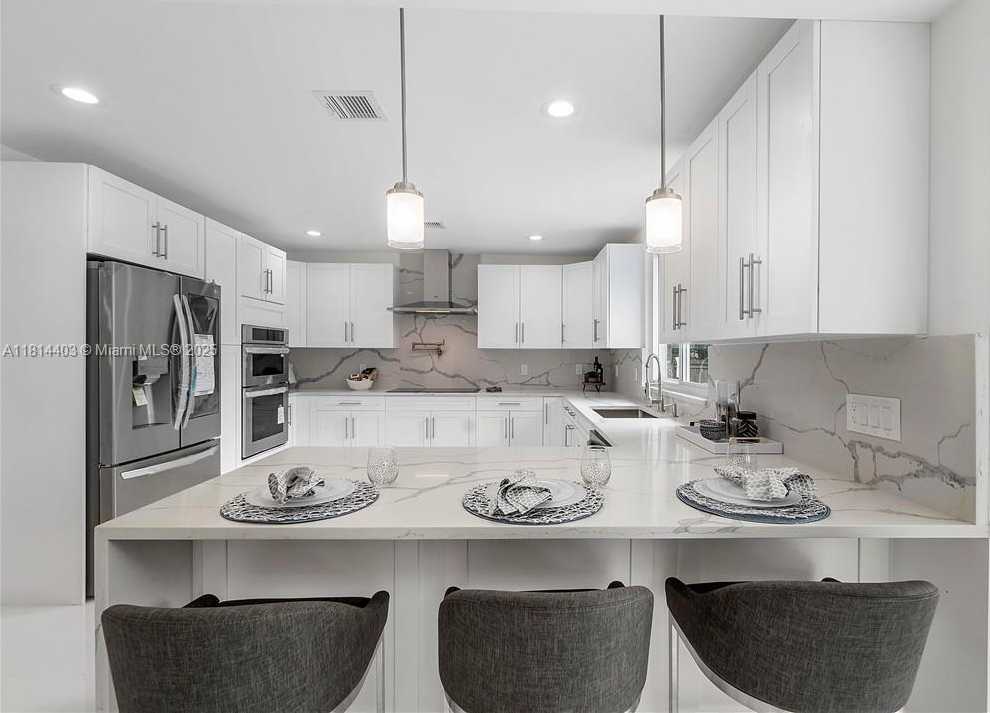 Small Image of 224 EAST ACRE DR, Plantation Number 19