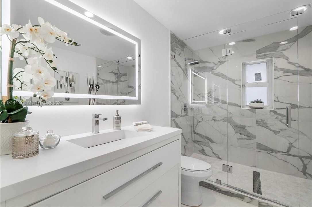 Small Image of 224 EAST ACRE DR, Plantation Number 27