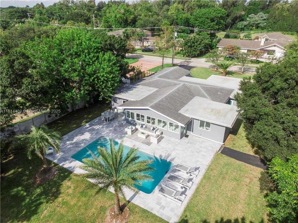 Small Image of 224 EAST ACRE DR, Plantation Number 36