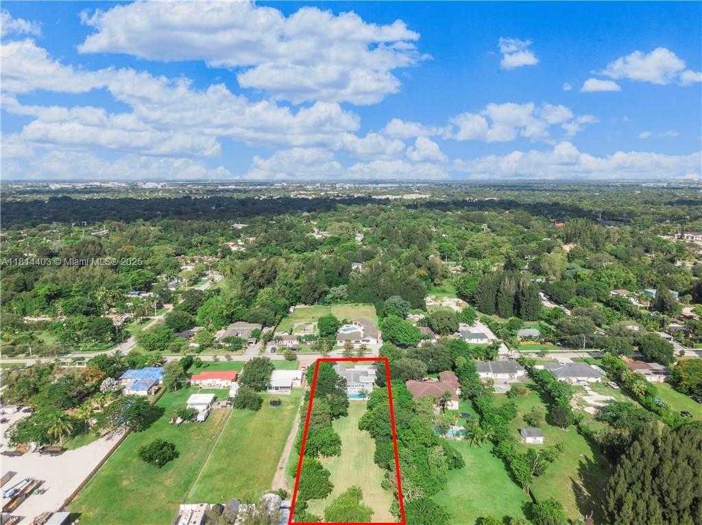 Small Image of 224 EAST ACRE DR, Plantation Number 6