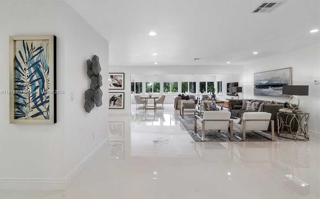 Small Image of 224 EAST ACRE DR, Plantation Number 9