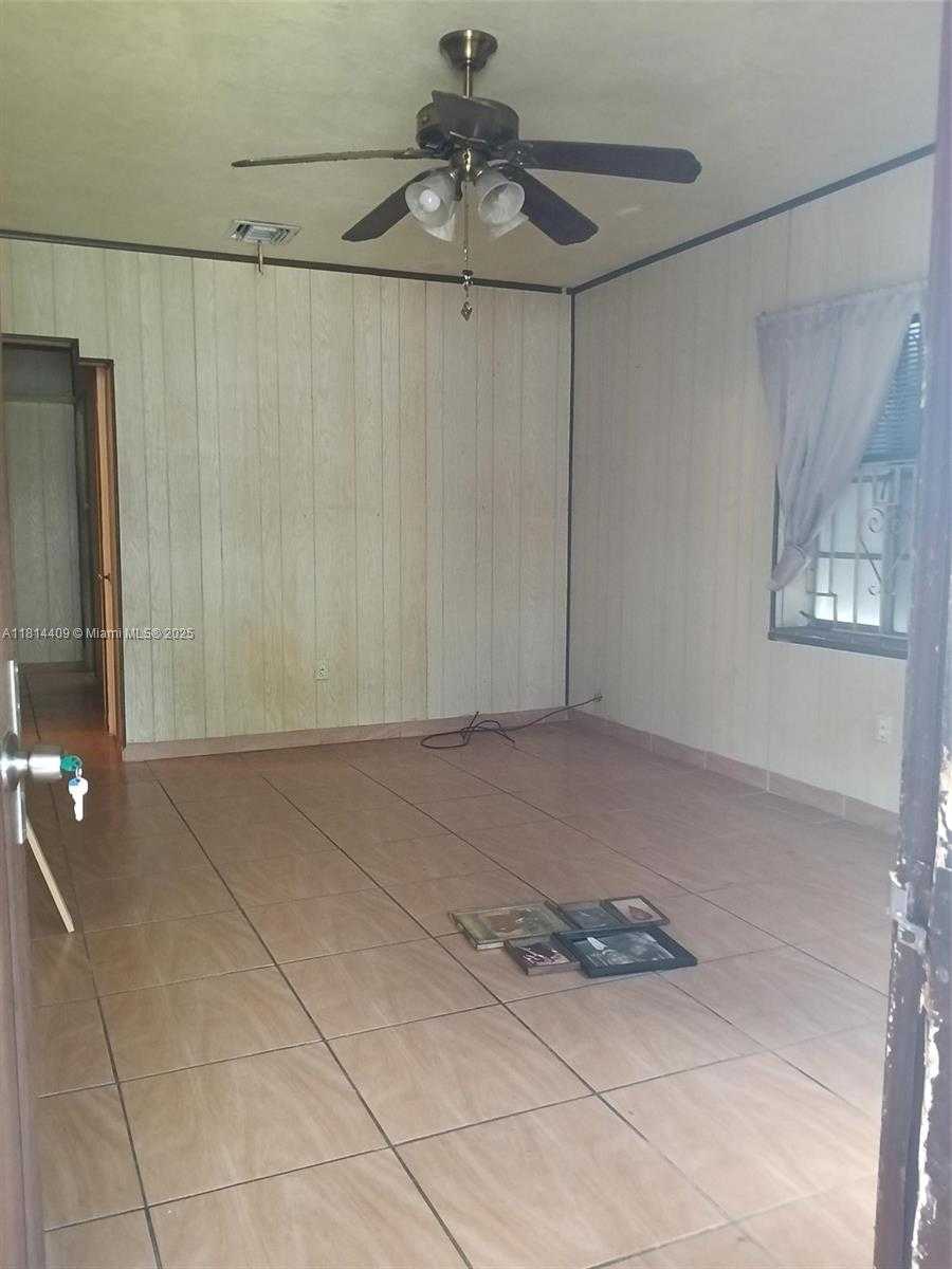 Small Image of 1828 NORTH WEST 58TH ST, Miami Number 15