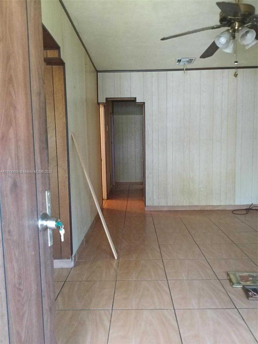 Small Image of 1828 NORTH WEST 58TH ST, Miami Number 16