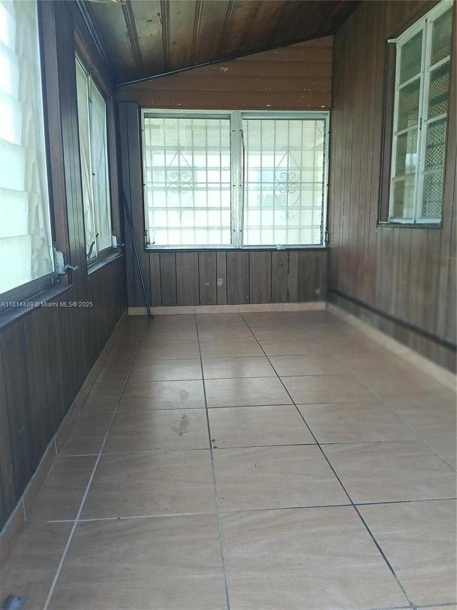 Small Image of 1828 NORTH WEST 58TH ST, Miami Number 2