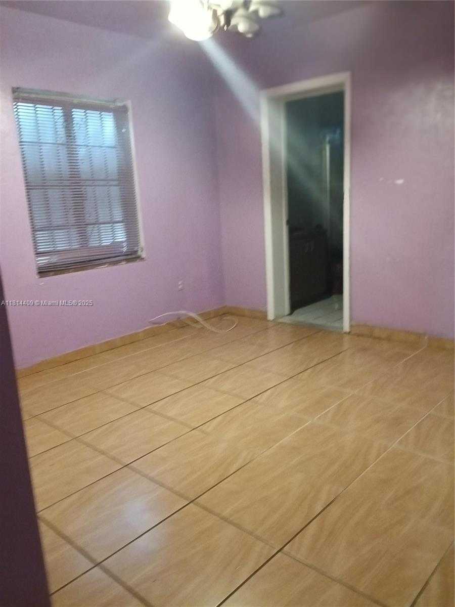 Small Image of 1828 NORTH WEST 58TH ST, Miami Number 6