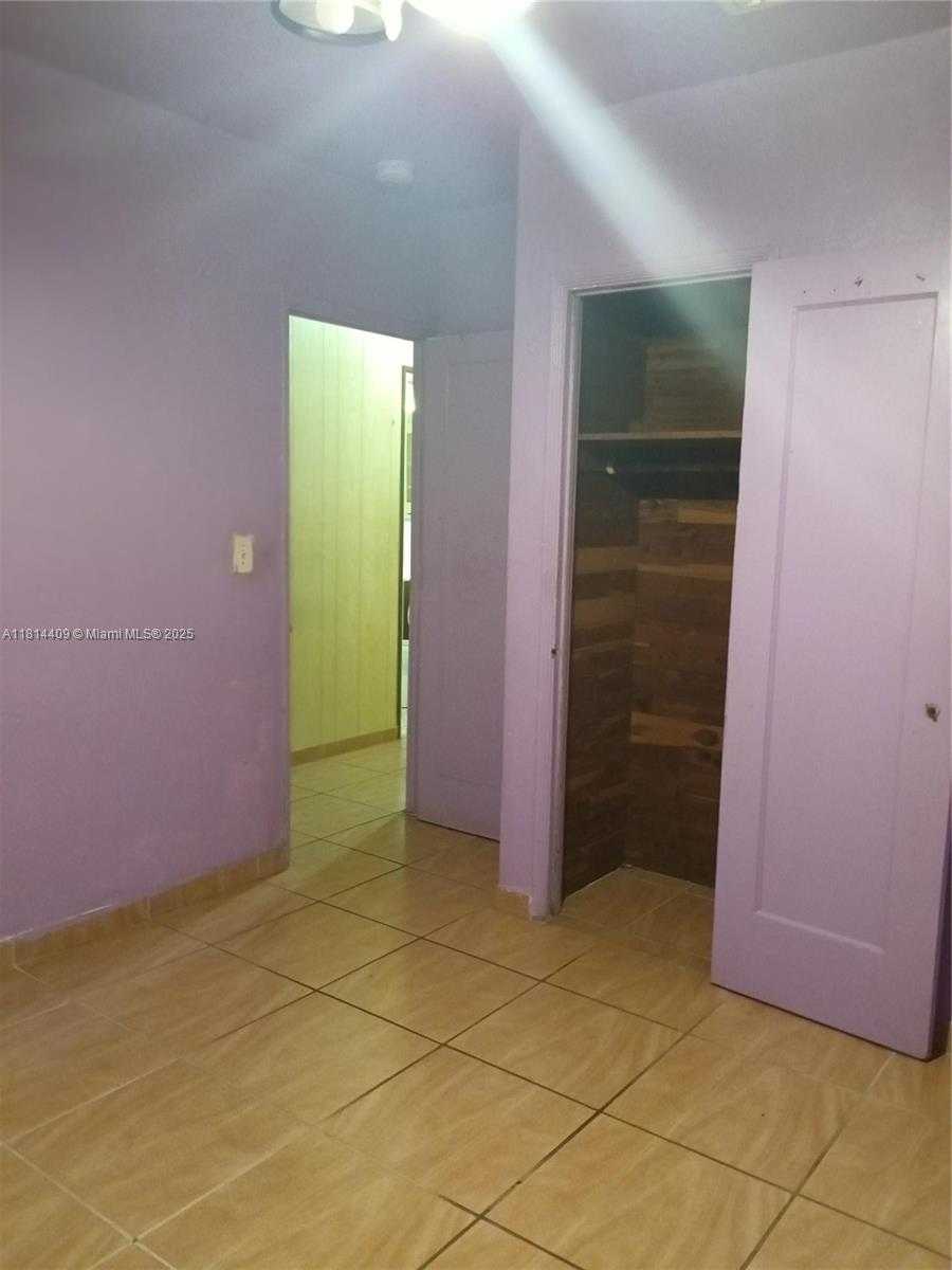 Small Image of 1828 NORTH WEST 58TH ST, Miami Number 7