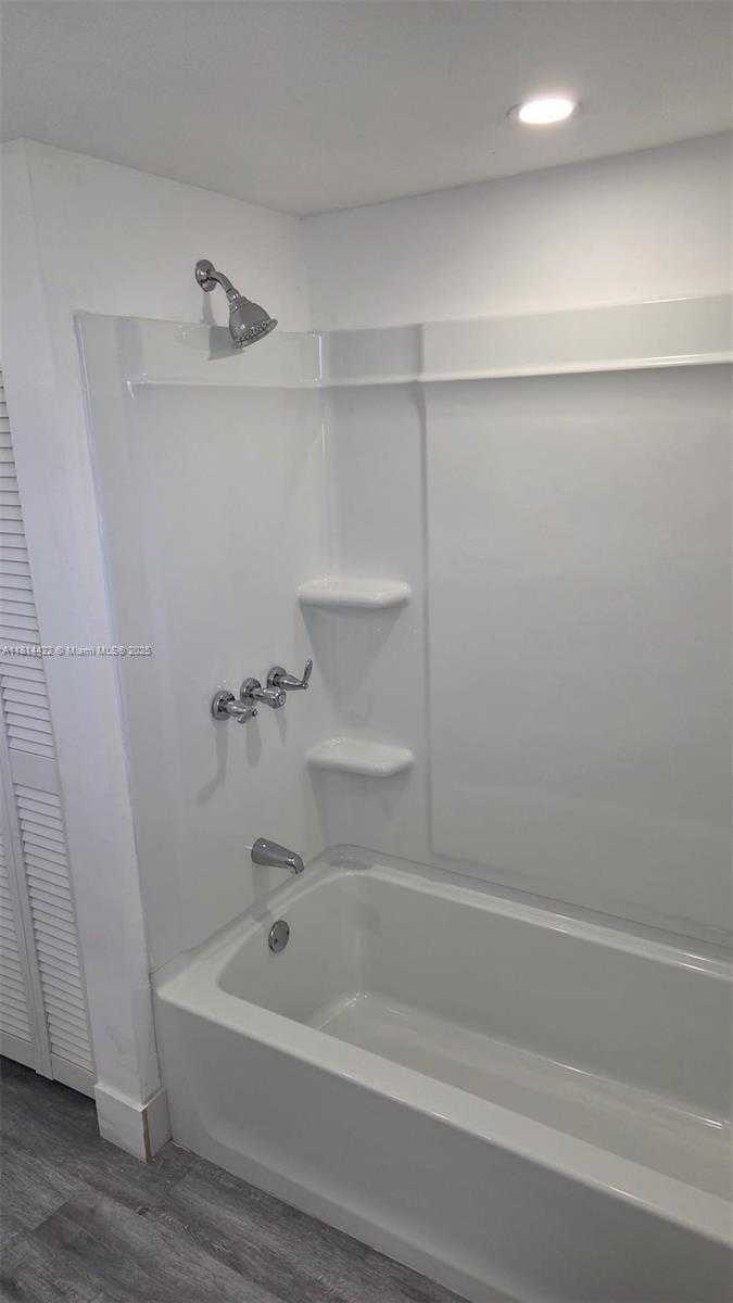Small Image of 2248 MARINA PARK DR, Fort Myers Number 14