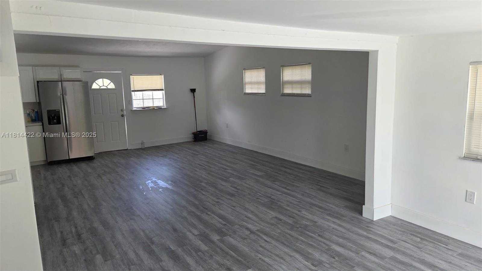 Small Image of 2248 MARINA PARK DR, Fort Myers Number 9