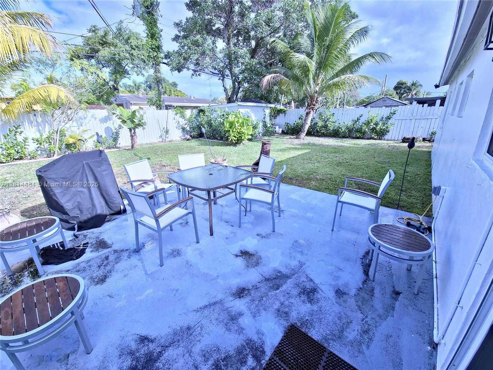 Small Image of 1720 SOUTH WEST 64TH AVE, North Lauderdale Number 15