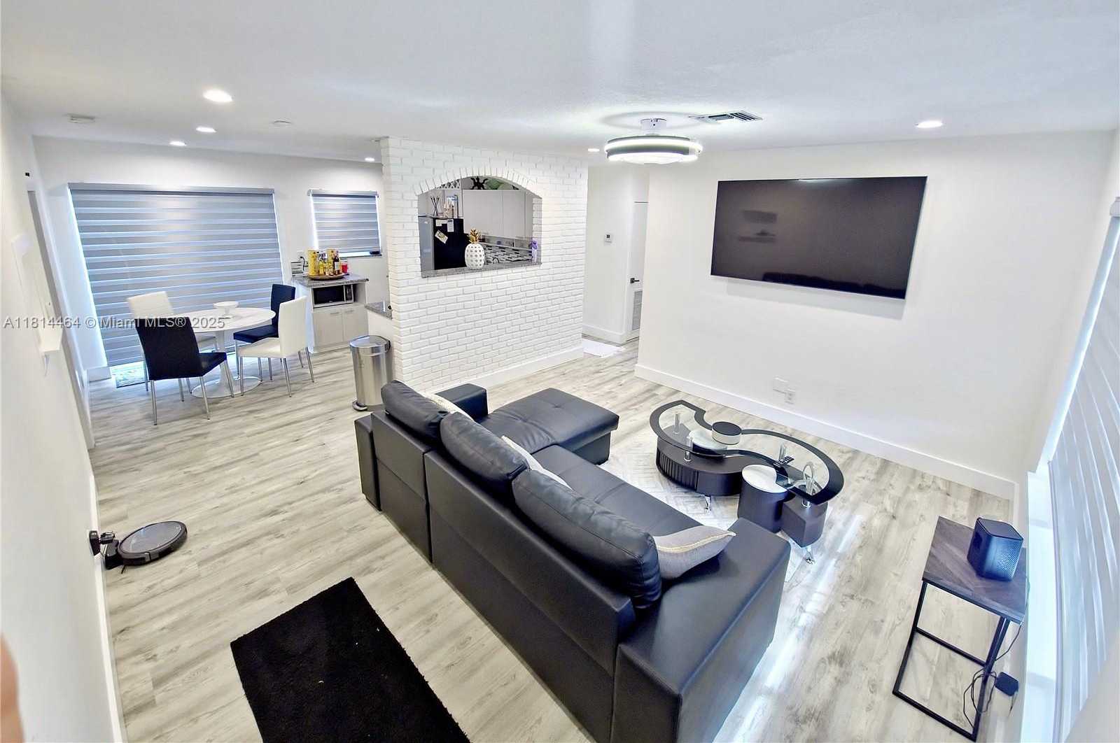 Small Image of 1720 SOUTH WEST 64TH AVE, North Lauderdale Number 26