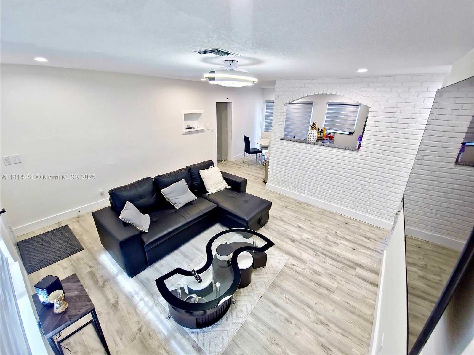Small Image of 1720 SOUTH WEST 64TH AVE, North Lauderdale Number 27