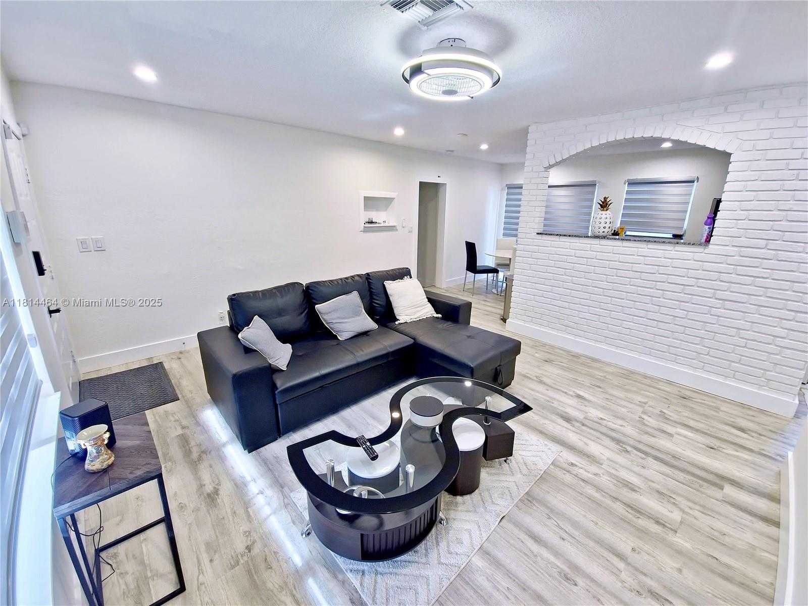 Small Image of 1720 SOUTH WEST 64TH AVE, North Lauderdale Number 28