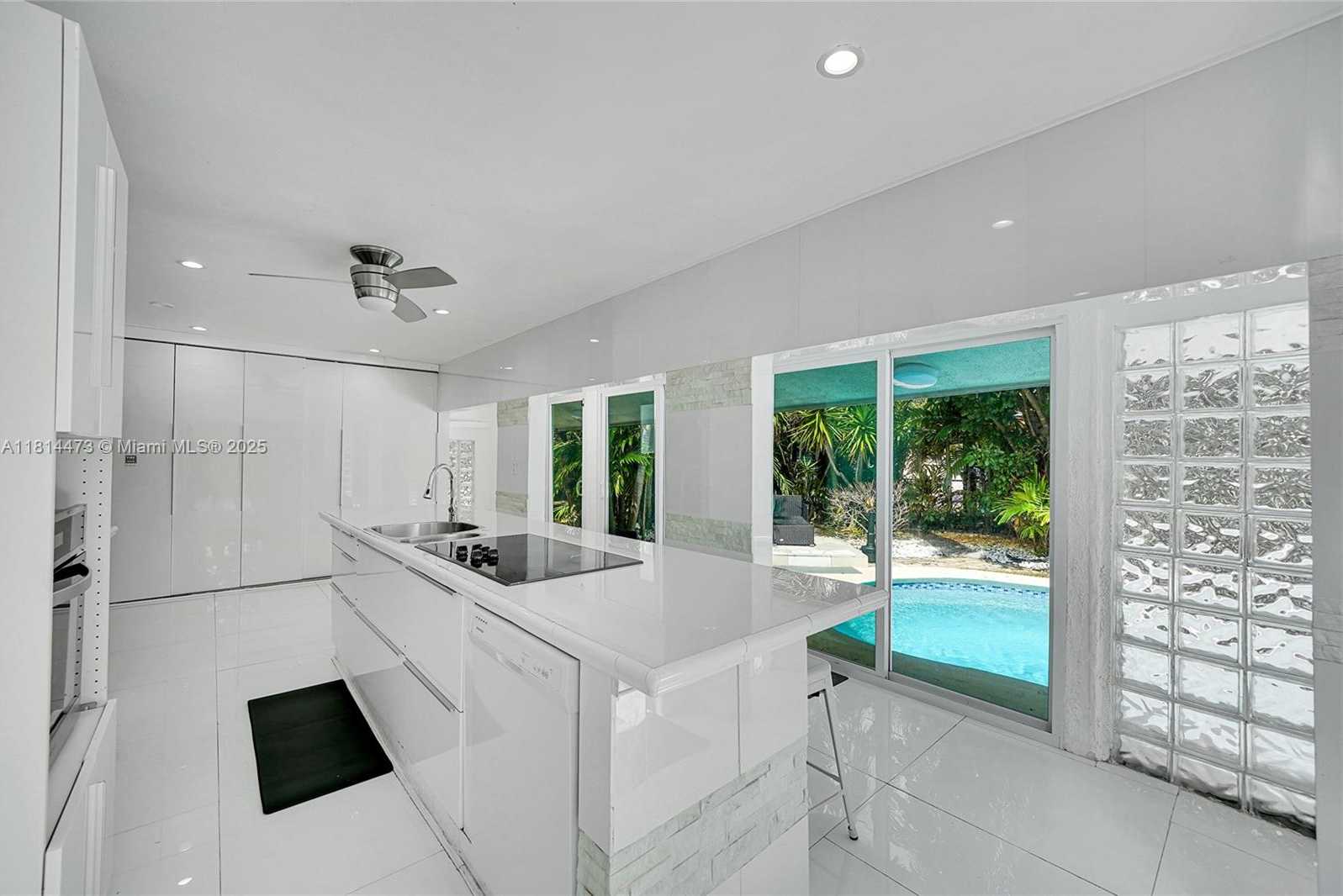 Small Image of 5451 NORTH EAST 22ND AVE, Fort Lauderdale Number 19