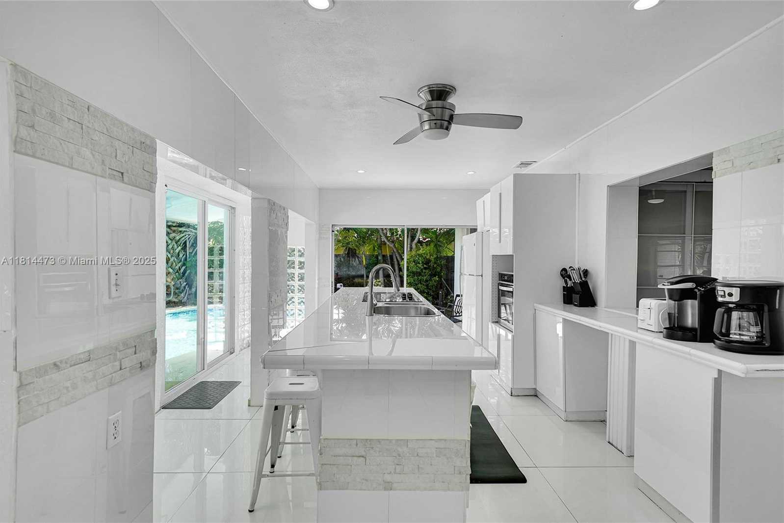 Small Image of 5451 NORTH EAST 22ND AVE, Fort Lauderdale Number 22
