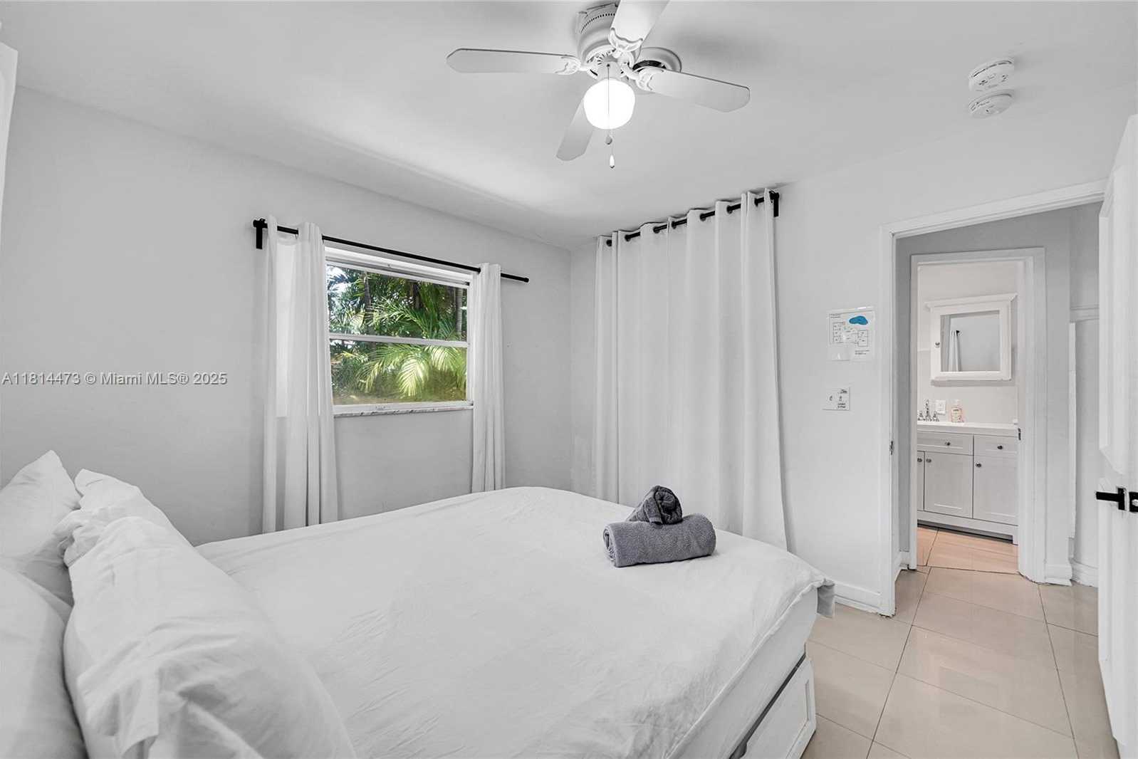 Small Image of 5451 NORTH EAST 22ND AVE, Fort Lauderdale Number 27