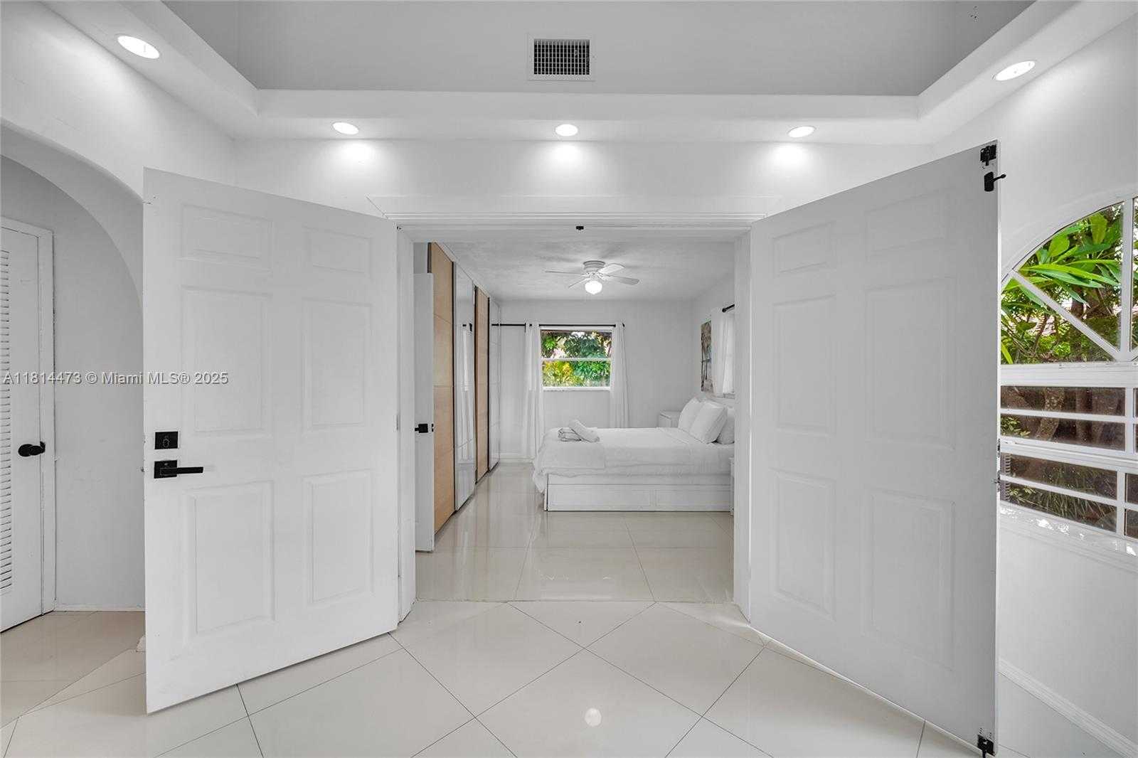 Small Image of 5451 NORTH EAST 22ND AVE, Fort Lauderdale Number 38