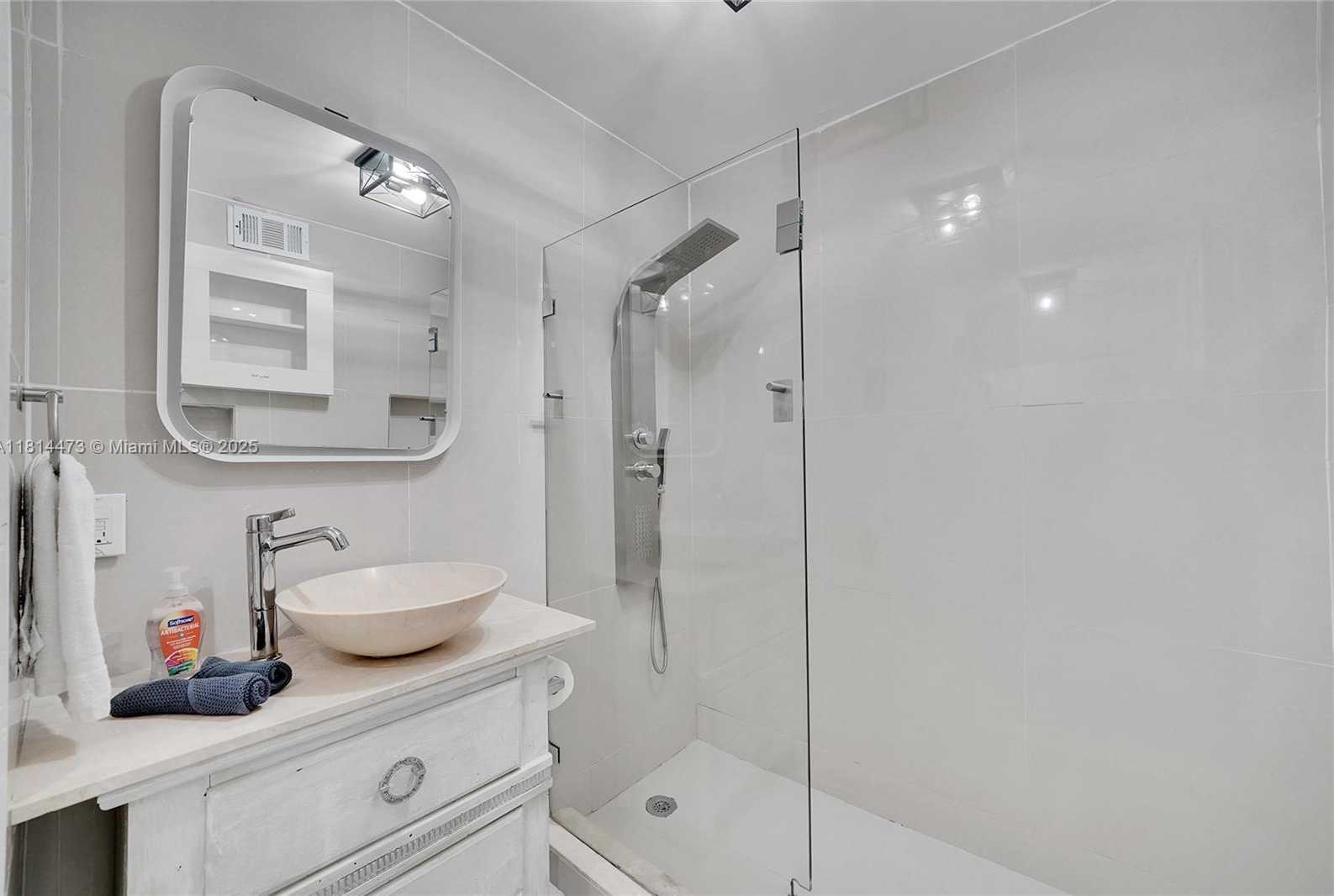 Small Image of 5451 NORTH EAST 22ND AVE, Fort Lauderdale Number 42