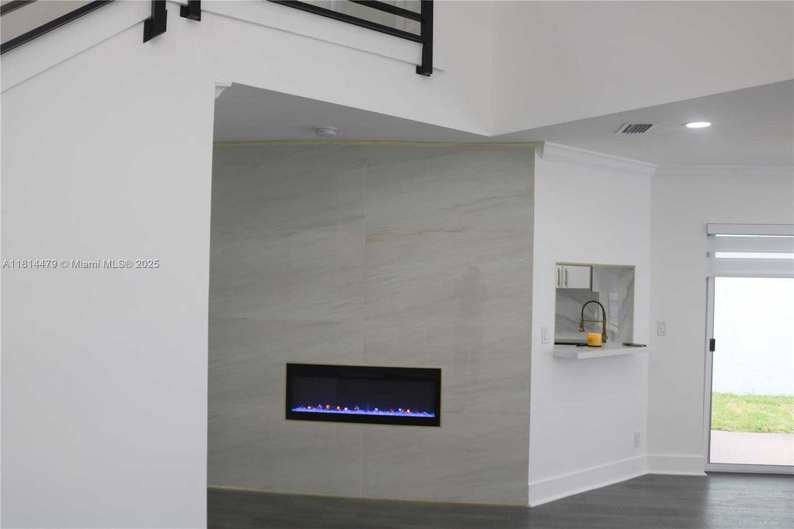 Small Image of 2771 WEST RIVER RUN CIR W, Miramar Number 18