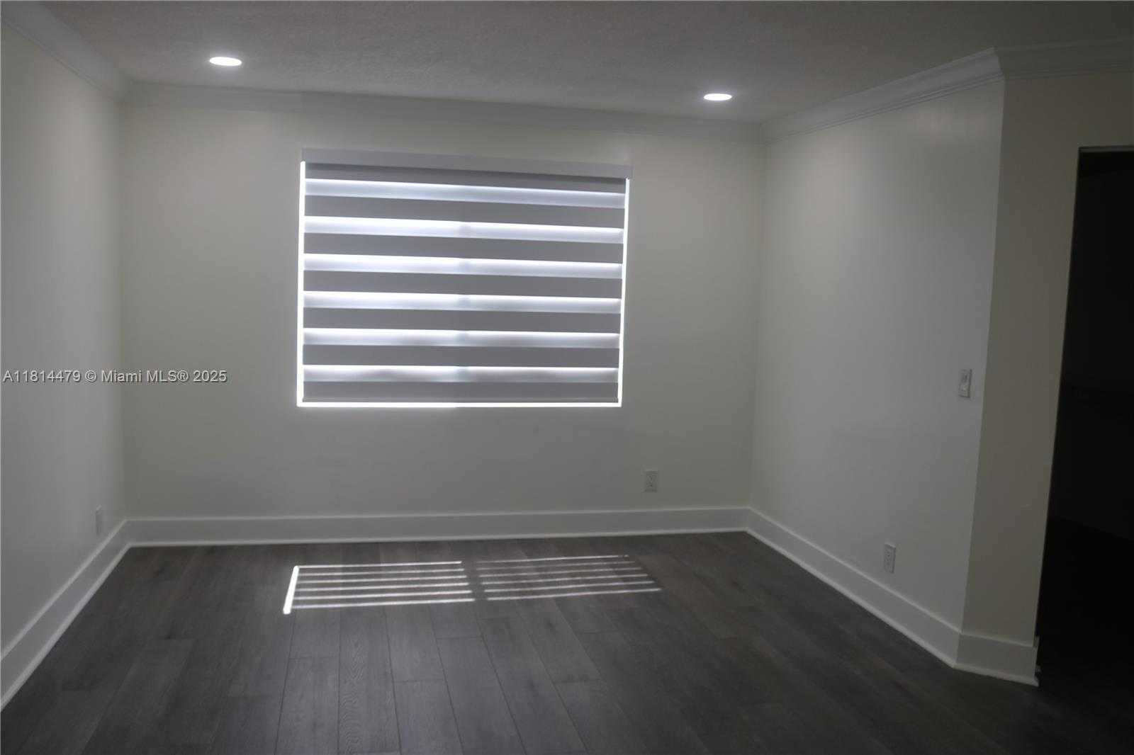 Small Image of 2771 WEST RIVER RUN CIR W, Miramar Number 30