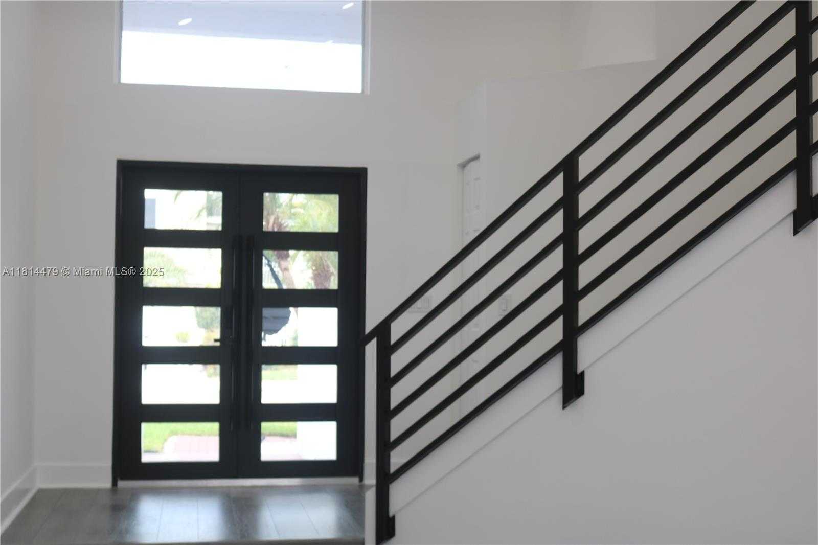Small Image of 2771 WEST RIVER RUN CIR W, Miramar Number 4