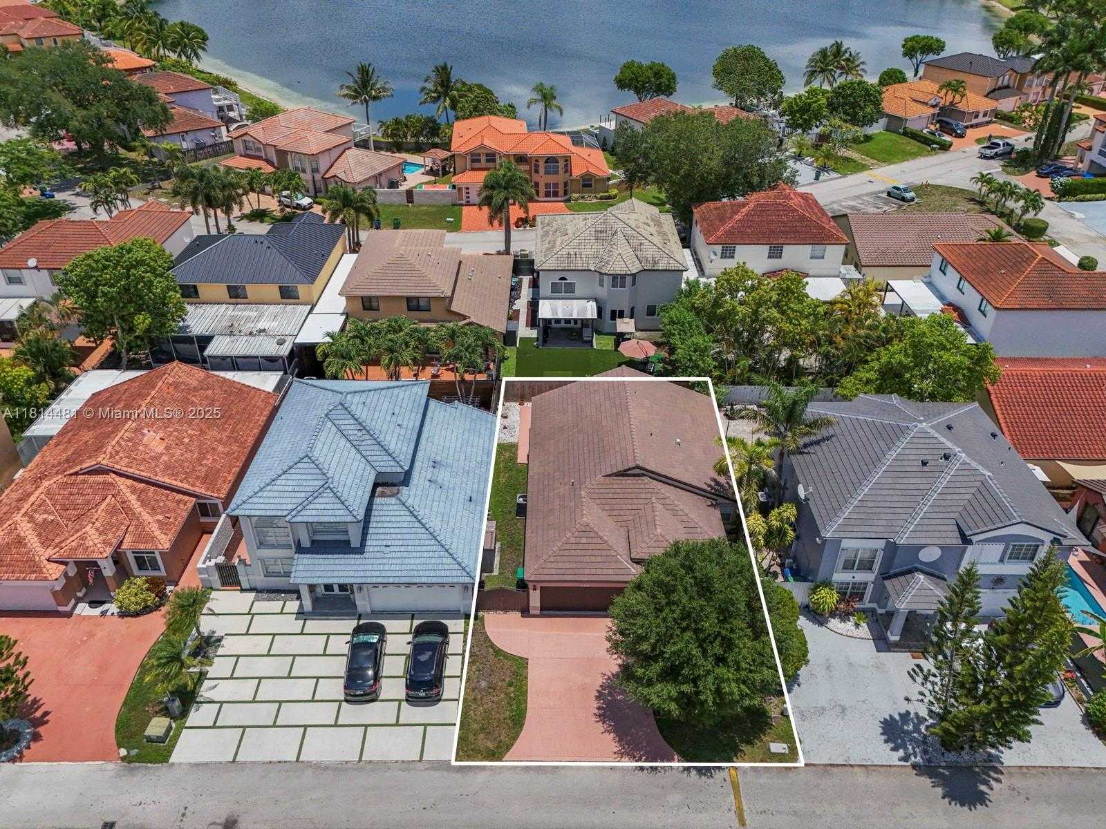 Small Image of 19847 NORTH WEST 86TH AVE, Hialeah Number 28