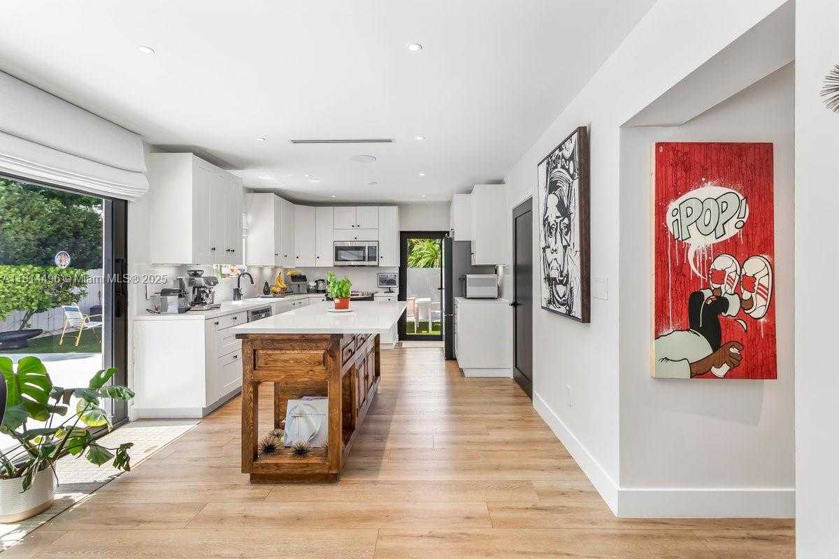 Small Image of 600 ALLENDALE RD, Key Biscayne Number 18