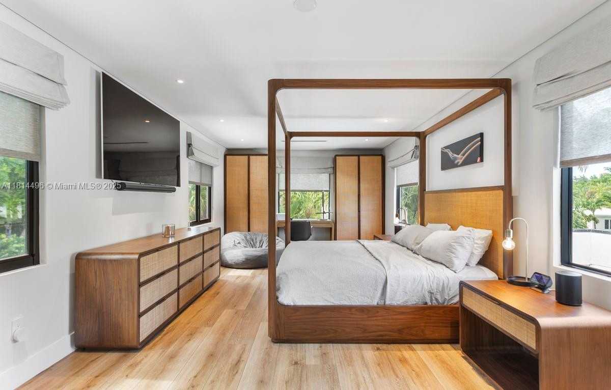 Small Image of 600 ALLENDALE RD, Key Biscayne Number 38