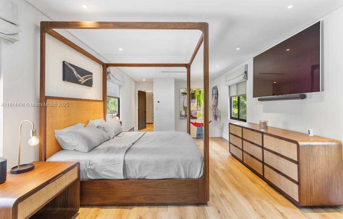 Small Image of 600 ALLENDALE RD, Key Biscayne Number 39