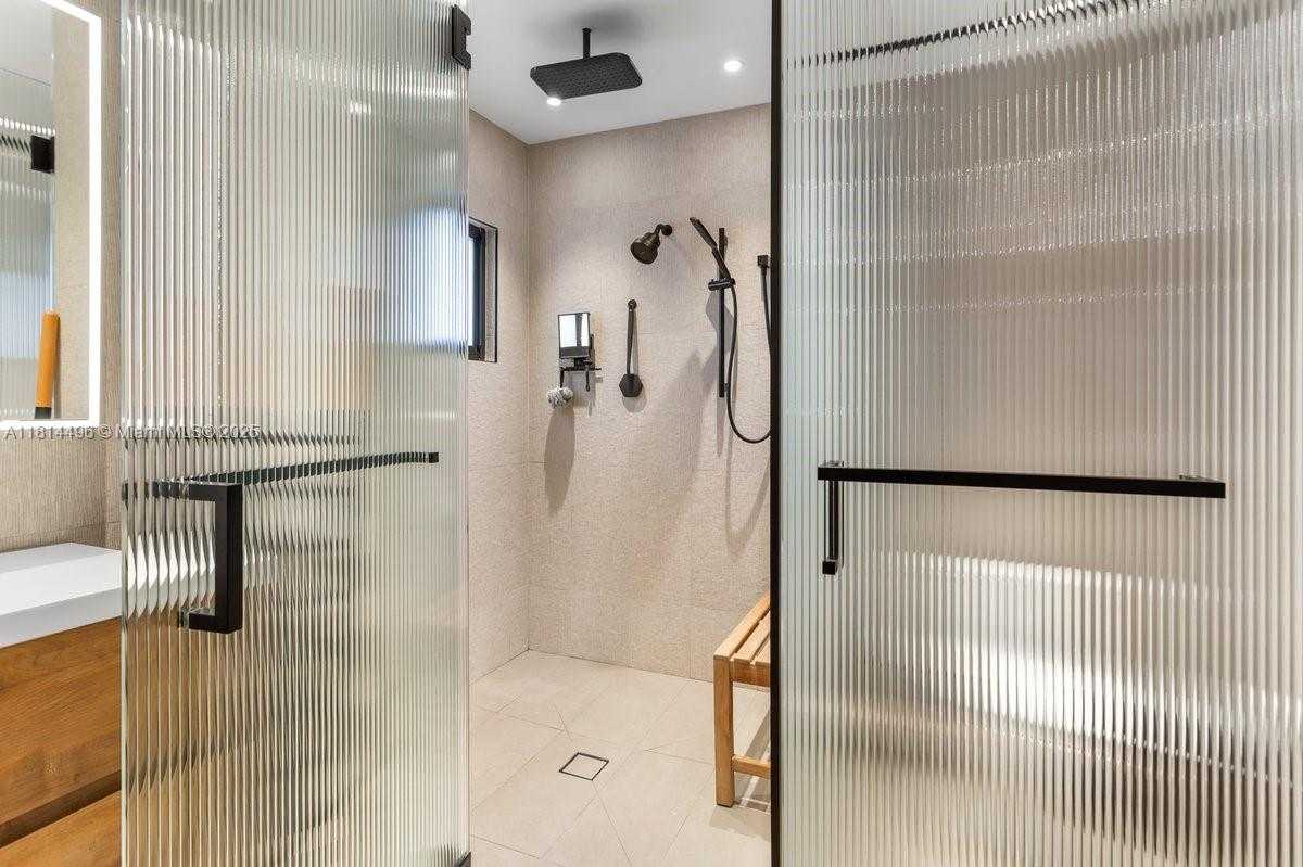 Small Image of 600 ALLENDALE RD, Key Biscayne Number 43