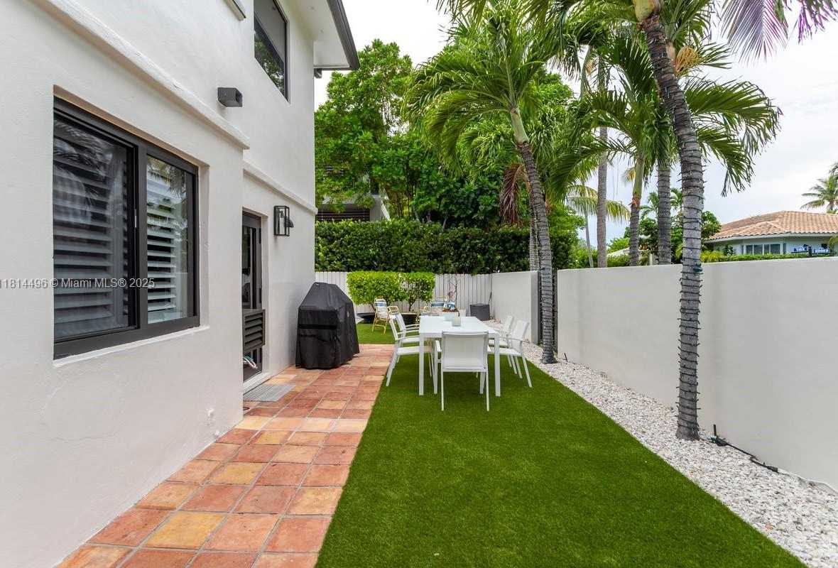Small Image of 600 ALLENDALE RD, Key Biscayne Number 47