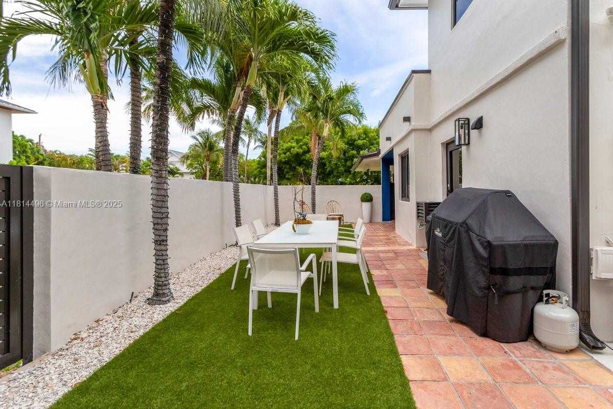 Small Image of 600 ALLENDALE RD, Key Biscayne Number 50