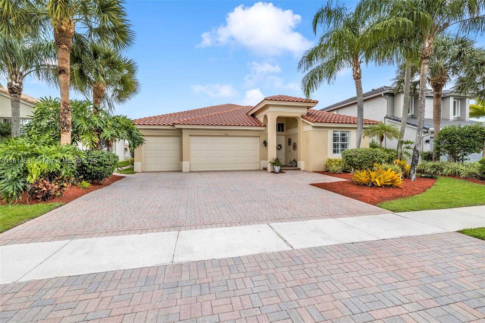 Small Image of 11223 MARITIME CT, Wellington Number 3
