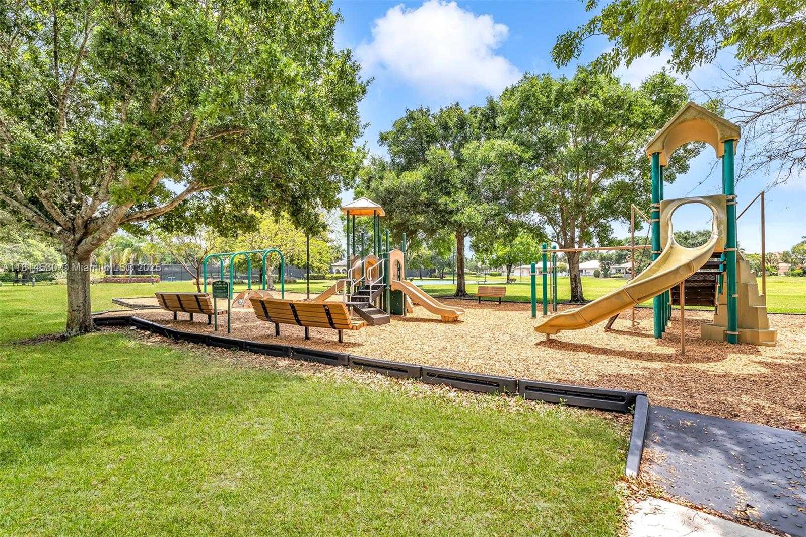 Small Image of 11223 MARITIME CT, Wellington Number 42