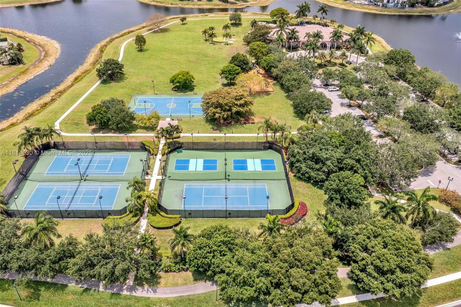 Small Image of 11223 MARITIME CT, Wellington Number 45