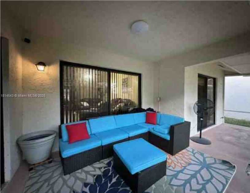 Small Image of 15168 SOUTH WEST 95 LANE, Miami Number 13