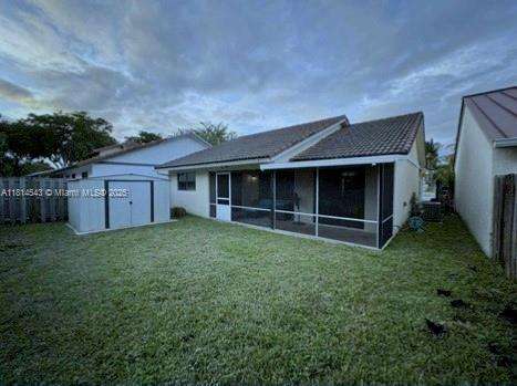 Small Image of 15168 SOUTH WEST 95 LANE, Miami Number 3