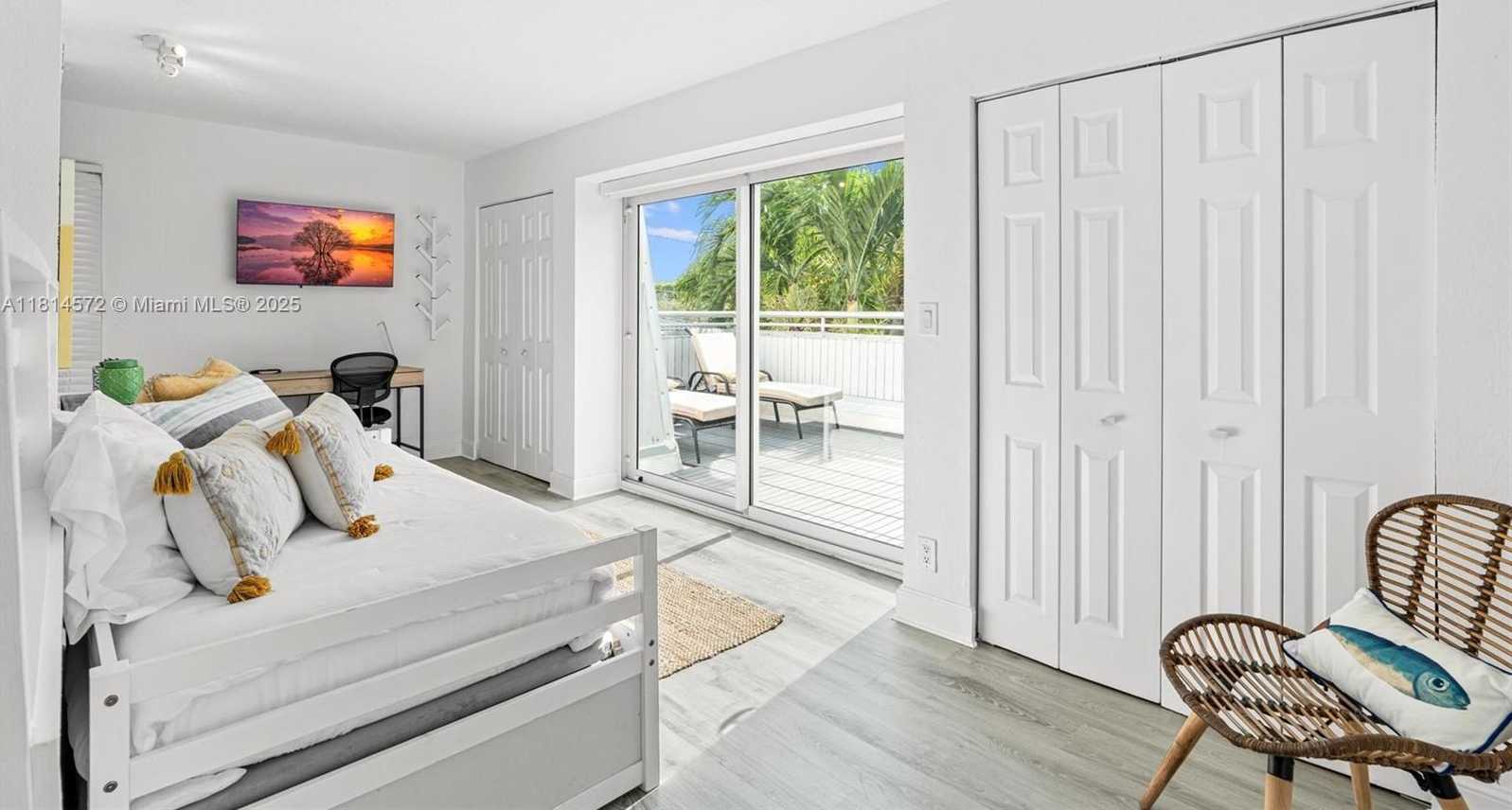 Small Image of 1370 NORTH EAST 40TH DR, Oakland Park Number 19
