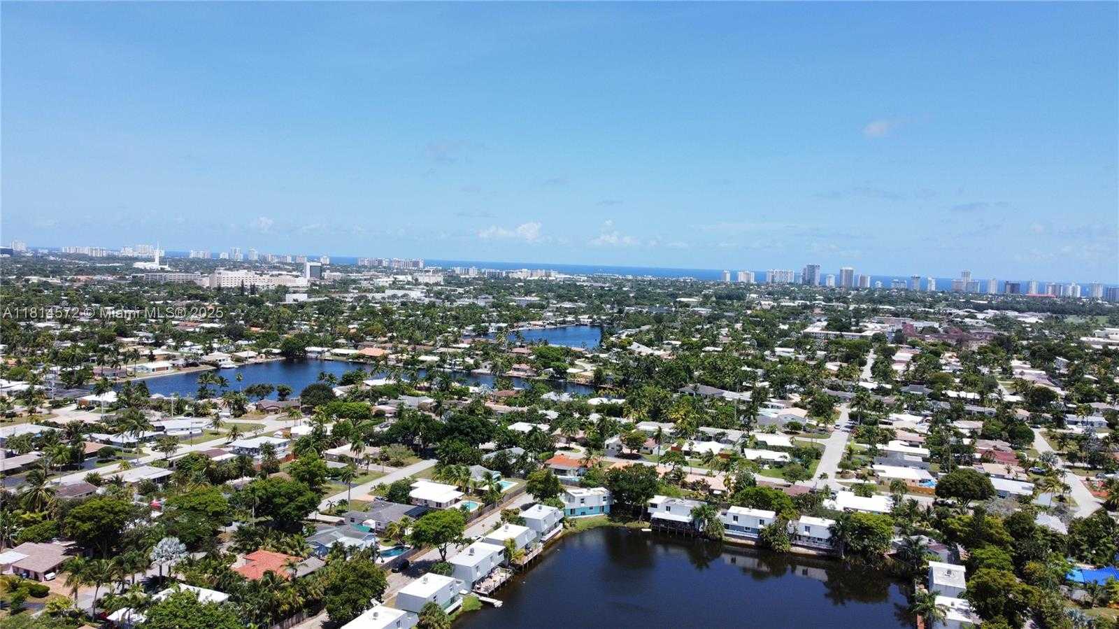 Small Image of 1370 NORTH EAST 40TH DR, Oakland Park Number 29