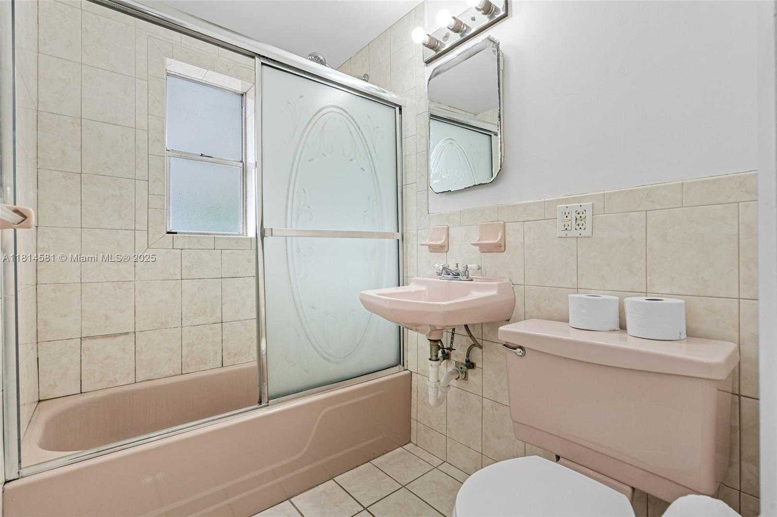 Small Image of 1728 NORTH EAST 179TH ST, North Miami Beach Number 17