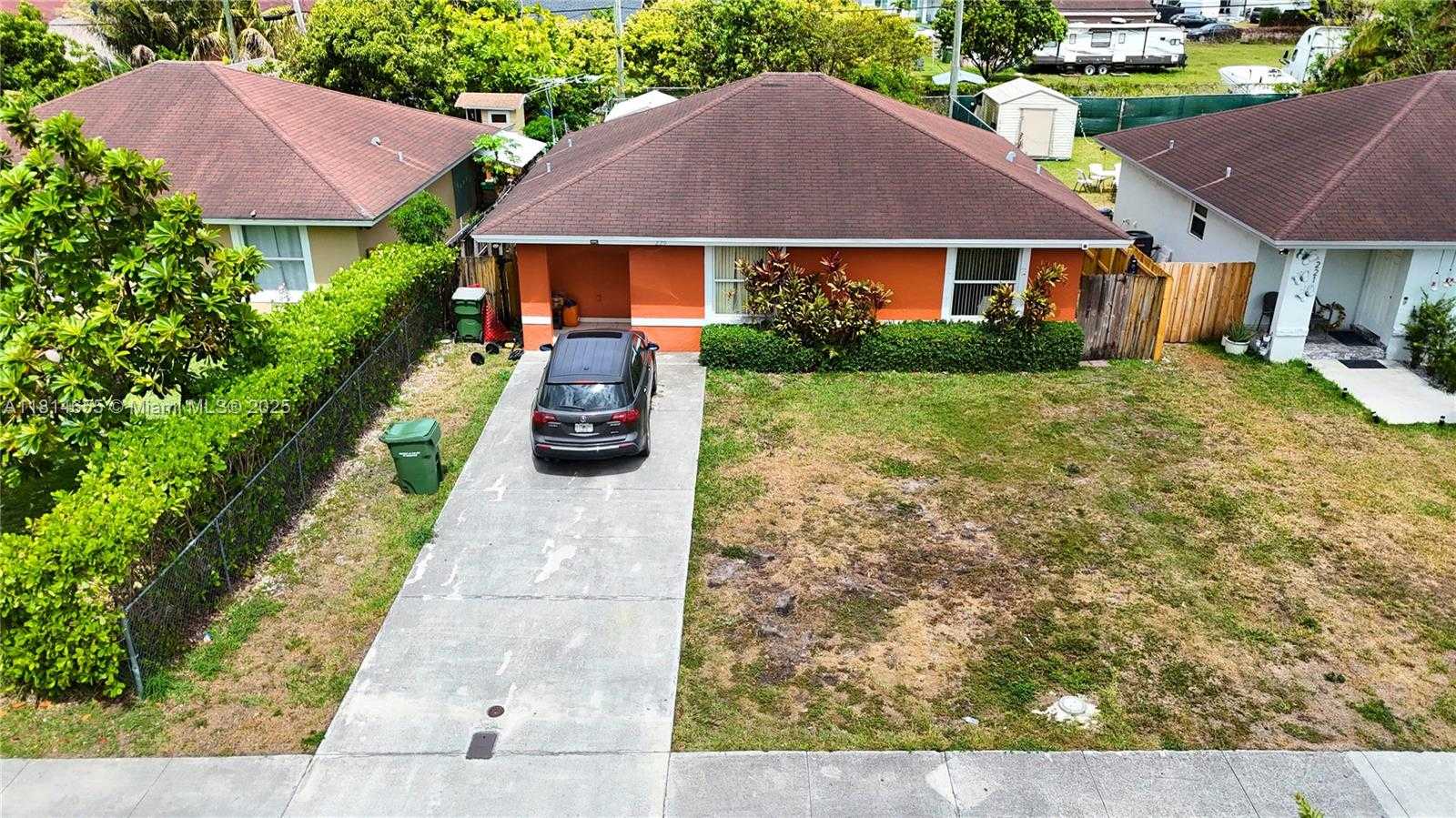 Small Image of 229 NORTH WEST 9TH AVE, Homestead Number 15