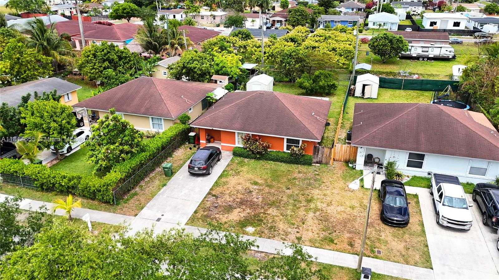 Small Image of 229 NORTH WEST 9TH AVE, Homestead Number 3
