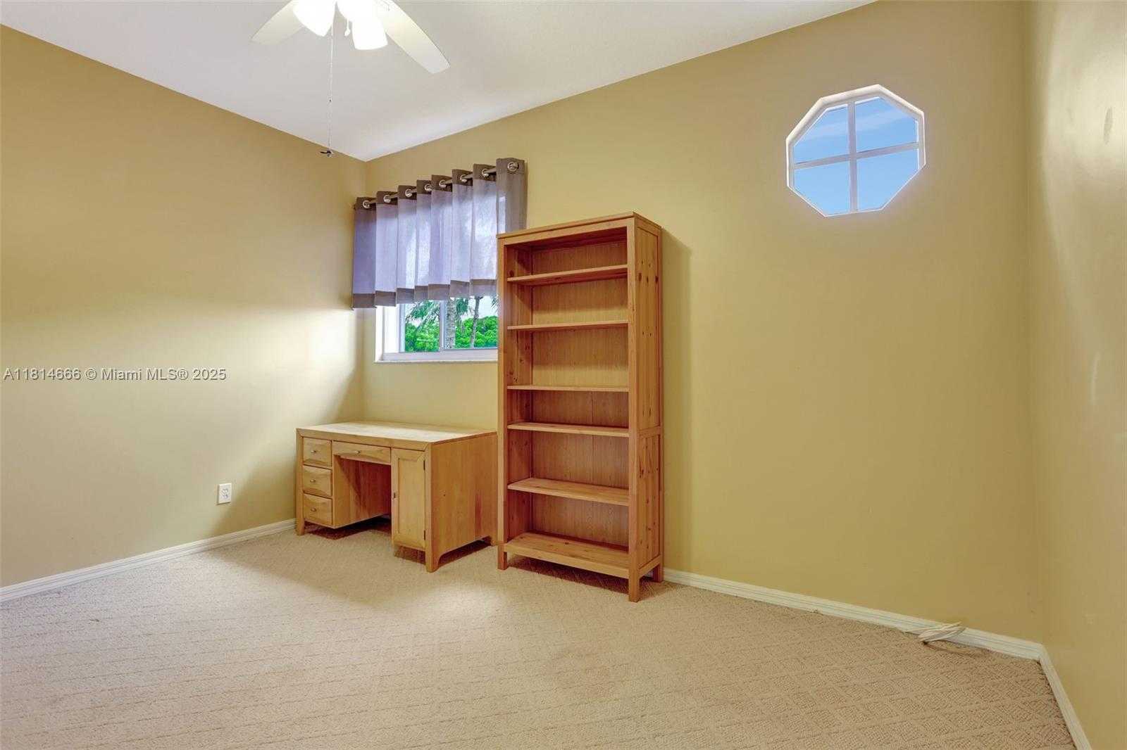 Small Image of 3708 COCO LAKE DR, Coconut Creek Number 34