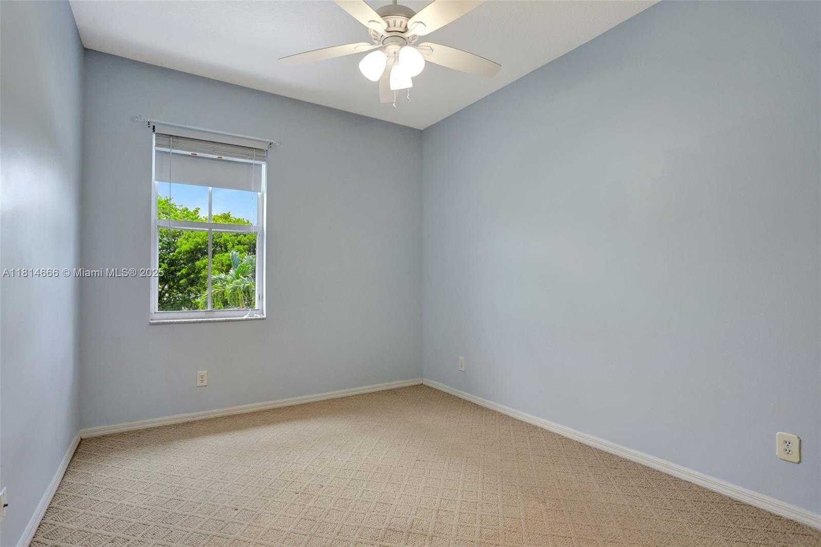 Small Image of 3708 COCO LAKE DR, Coconut Creek Number 37