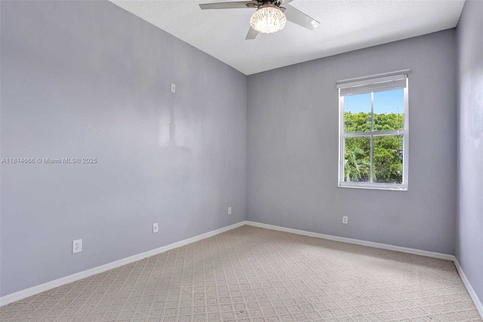 Small Image of 3708 COCO LAKE DR, Coconut Creek Number 39